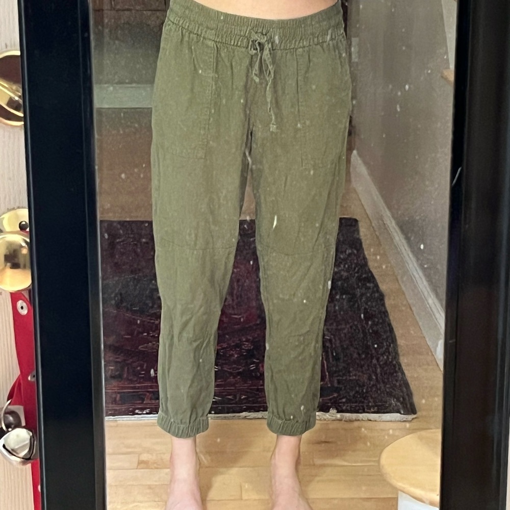 Green linen Calvin Klein pants